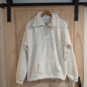 NWT SO Sherpa Quarter Zip Pullover